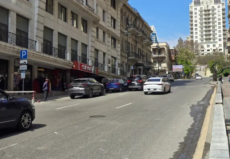 114 m² Obyekt / Ofis Satılır, İçəri şəhər, Səbail, Bakı