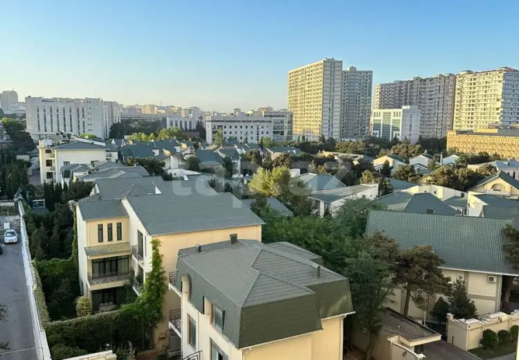4 otaqlı mənzil , Bakı