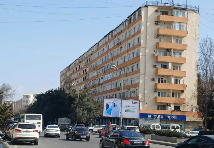 3 otaqlı mənzil Satılır, 8-ci mikrorayon, Binəqədi, Bakı