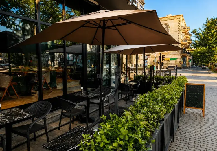 100 m² Obyekt / Ofis Kirayə (aylıq), Yasamal, Bakı