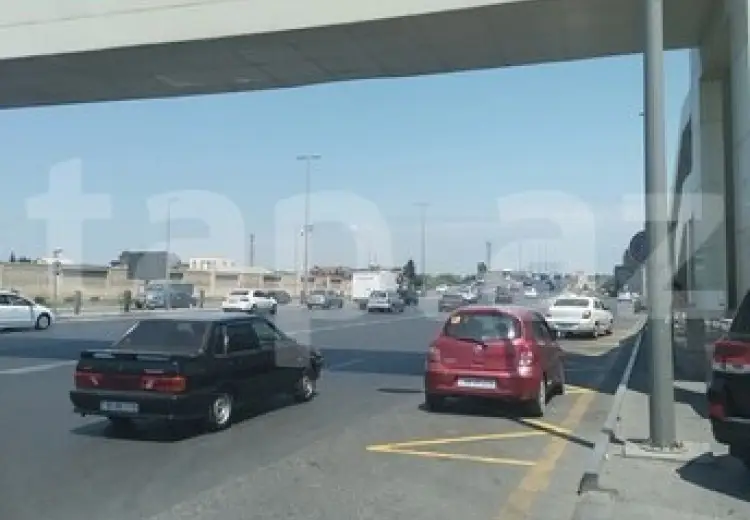 8 otaqlı mənzil , Bakı