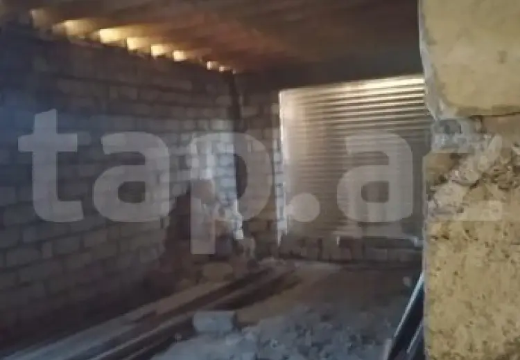 8 otaqlı mənzil , Bakı