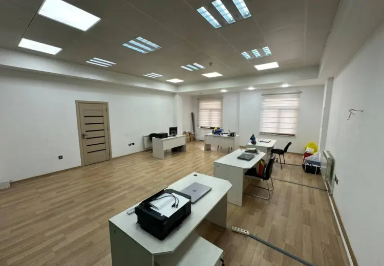 50 m² Obyekt / Ofis Kirayə (aylıq), Nərimanov, Bakı