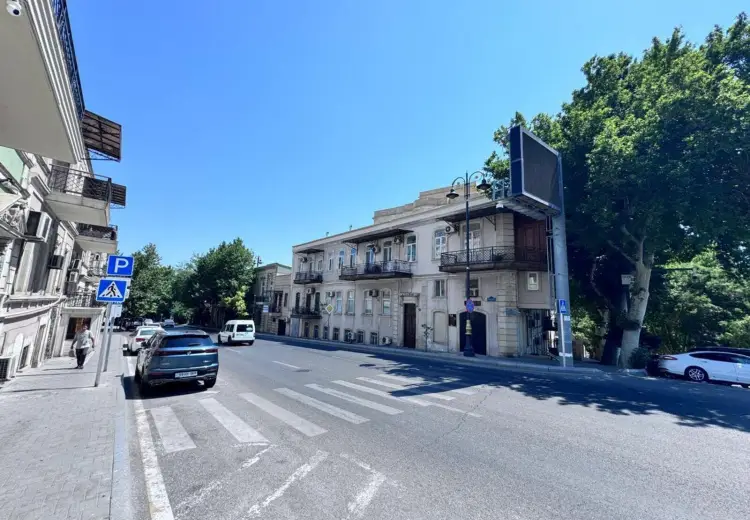 160 m² Obyekt / Ofis Satılır, Səbail, Bakı