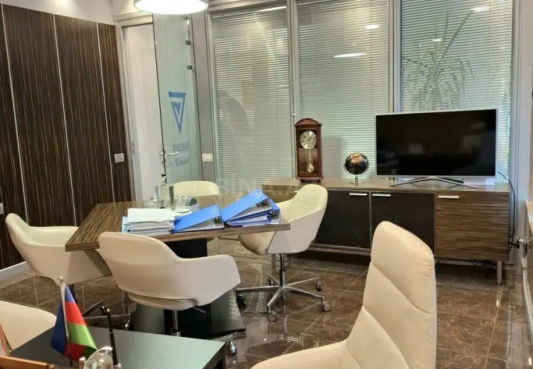 190 m² Obyekt / Ofis Satılır, Yasamal, Bakı