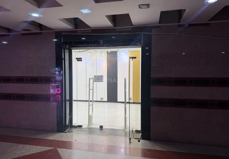 32 m² Obyekt / Ofis Kirayə (aylıq), Səbail, Bakı