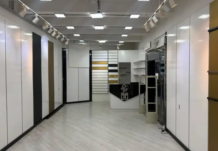 32 m² Obyekt / Ofis Kirayə (aylıq), Səbail, Bakı