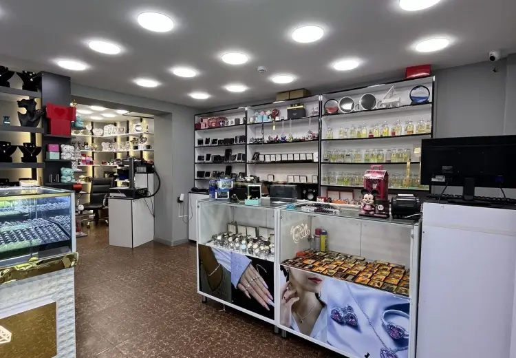 38 m² Obyekt / Ofis Kirayə (aylıq), 5-ci mikrorayon, Abşeron