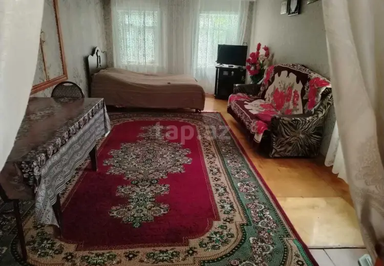 6 otaqlı mənzil , Quba