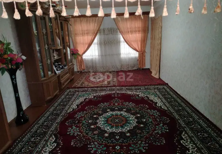 6 otaqlı mənzil , Quba