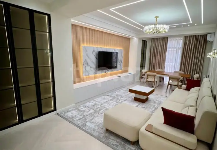 4 otaqlı mənzil , Bakı