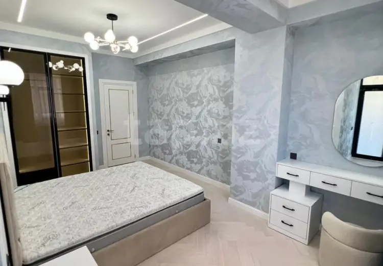 4 otaqlı mənzil , Bakı