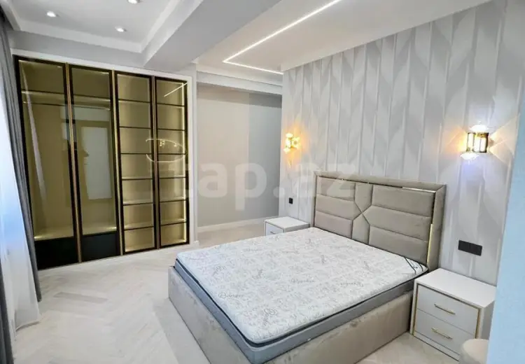 4 otaqlı mənzil , Bakı