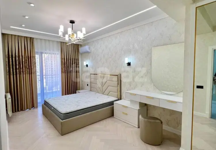 4 otaqlı mənzil , Bakı