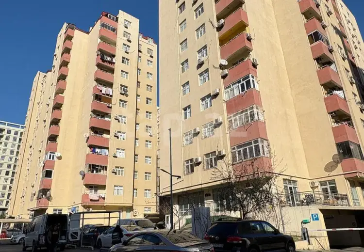 3 otaqlı mənzil , Bakı