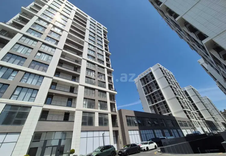 4 otaqlı mənzil , Bakı