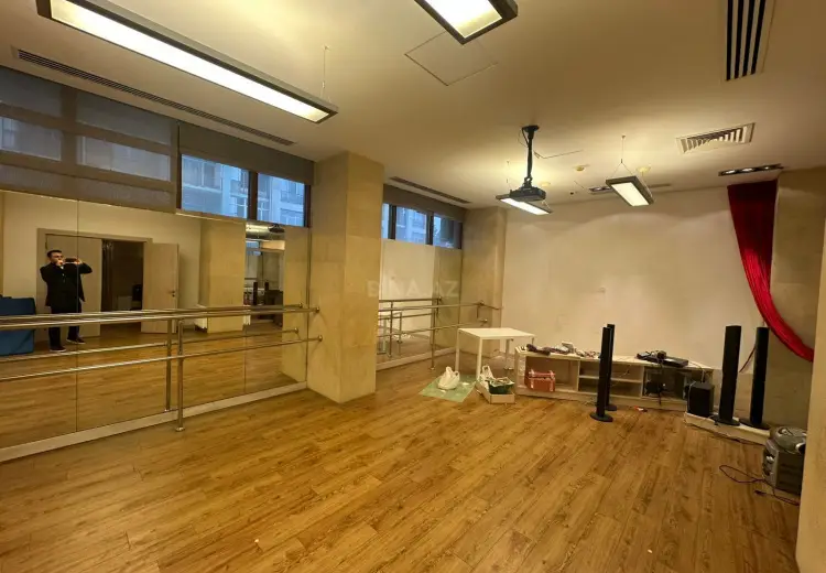 260 m² Obyekt / Ofis Kirayə (aylıq), Nərimanov, Bakı