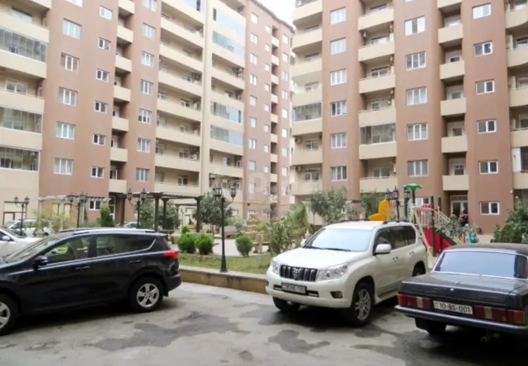 5 otaqlı mənzil , Bakı