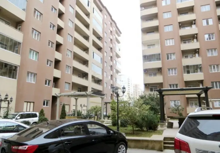 5 otaqlı mənzil , Bakı