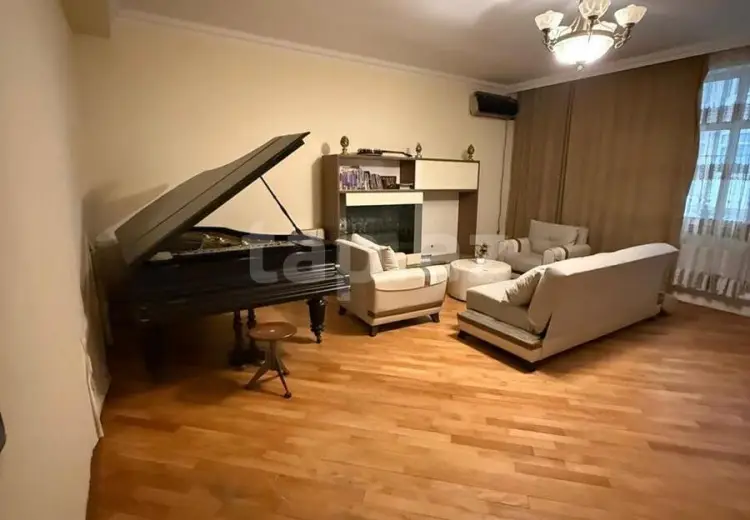 3 otaqlı mənzil , Bakı