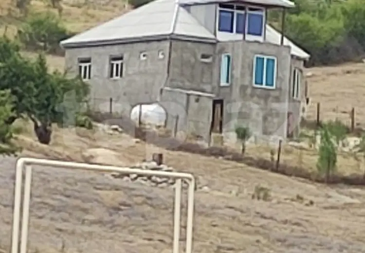 4 otaqlı mənzil , Siyəzən