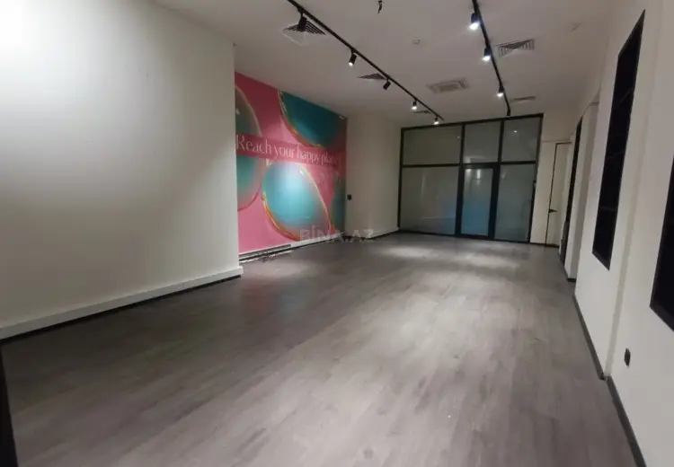 225 m² Obyekt / Ofis Kirayə (aylıq), Səbail, Bakı