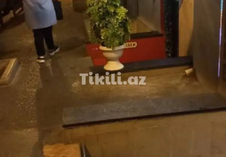 65 m² Obyekt / Ofis Satılır, Səbail, Bakı