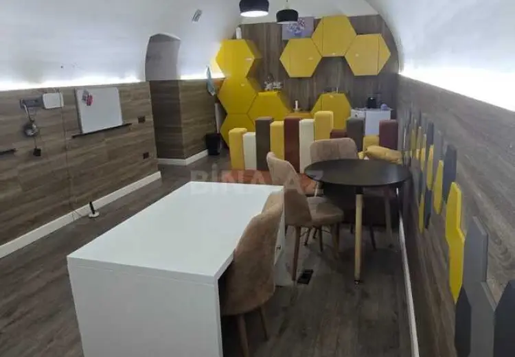75 m² Obyekt / Ofis Kirayə (aylıq), Səbail, Bakı