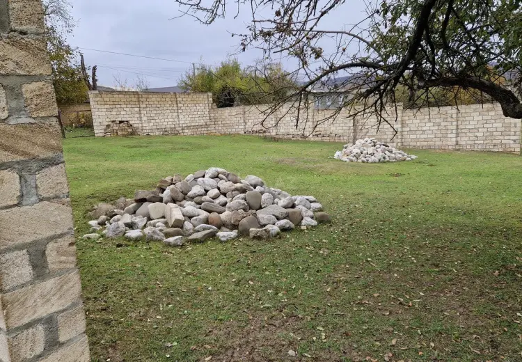 12 sot Torpaq Satılır, Quba