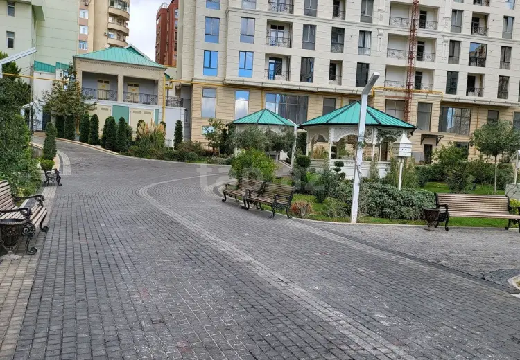 3 otaqlı mənzil , Bakı
