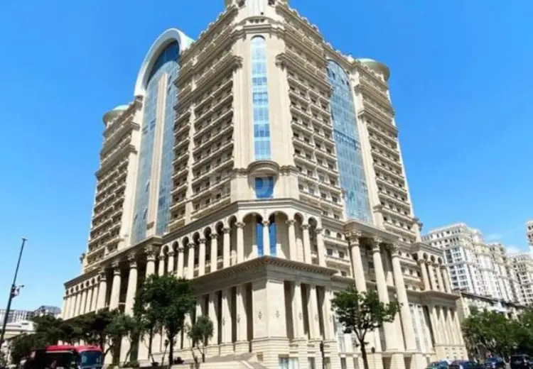 5 otaqlı mənzil , Bakı