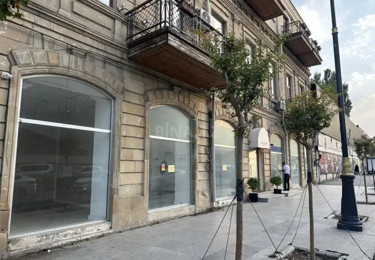 300 m² Obyekt / Ofis Kirayə (aylıq), Nəsimi, Bakı