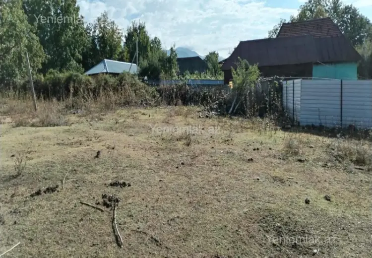 15 sot Torpaq Satılır, Oğuz