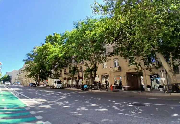 140 m² Obyekt / Ofis Kirayə (aylıq), Səbail, Bakı