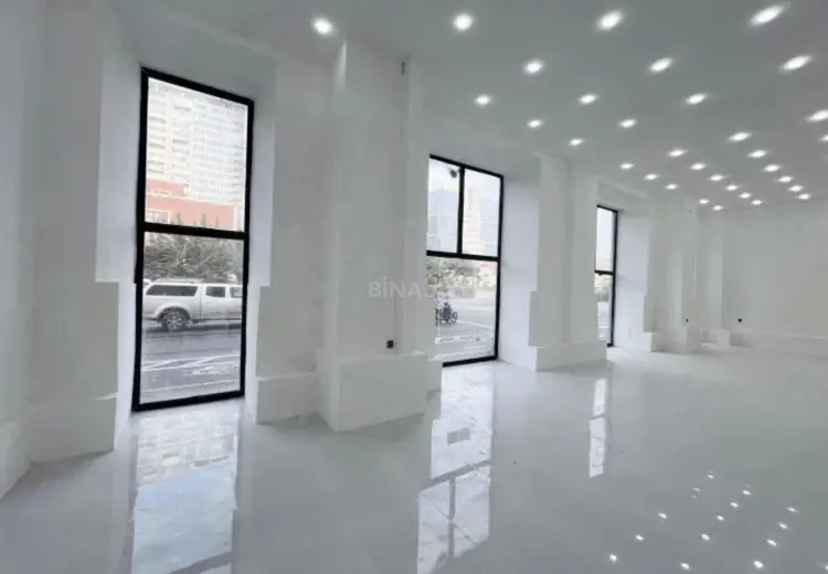 200 m² Obyekt / Ofis Kirayə (aylıq), Xətai, Bakı