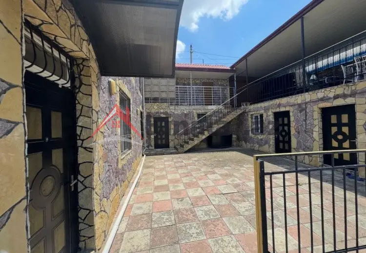 11 otaqlı mənzil Satılır, Gəncə