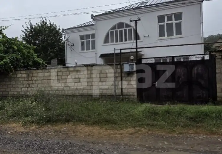 6 otaqlı mənzil , Qusar