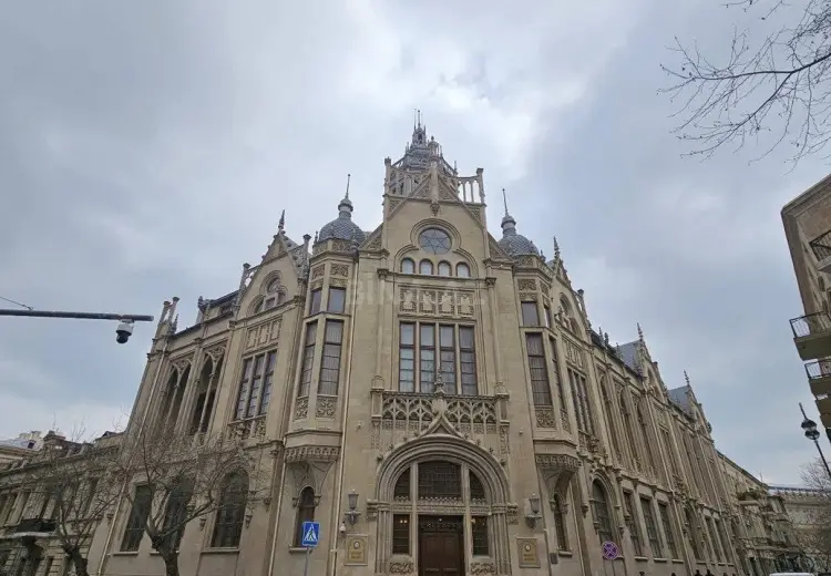 250 m² Obyekt / Ofis Satılır, Nəsimi, Bakı