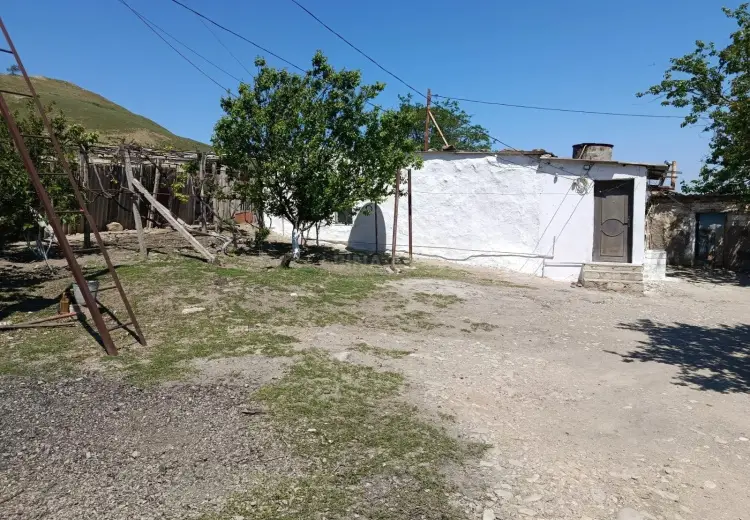 12000 m² Obyekt / Ofis Satılır, Siyəzən