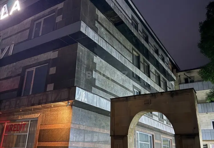 2400 m² Obyekt / Ofis Kirayə (aylıq), Quba