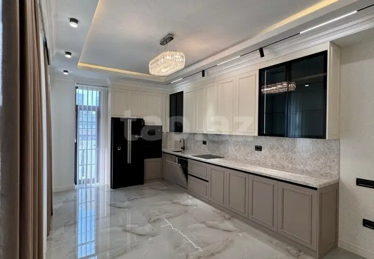 4 otaqlı mənzil , Bakı