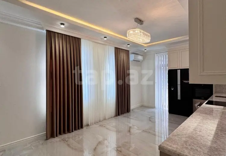 4 otaqlı mənzil , Bakı