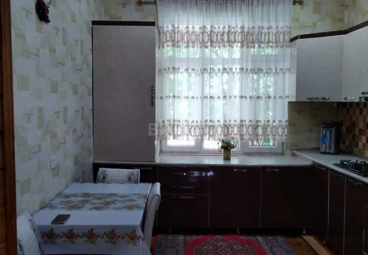 6 otaqlı mənzil Satılır, Gəncə