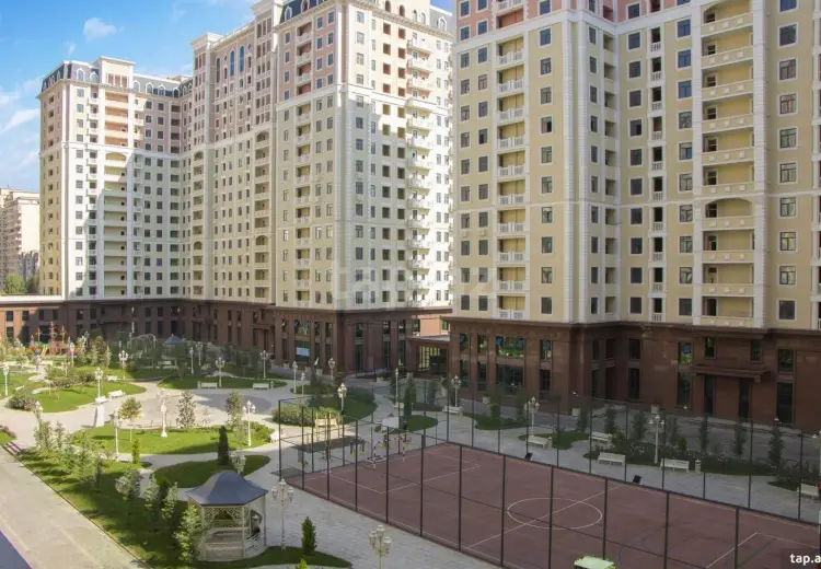 4 otaqlı mənzil , Bakı