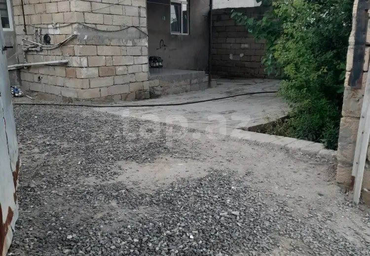 4 otaqlı mənzil , Bakı