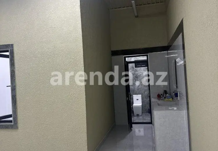 690 m² Obyekt / Ofis Kirayə (aylıq), Yevlax