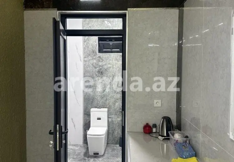 690 m² Obyekt / Ofis Kirayə (aylıq), Yevlax