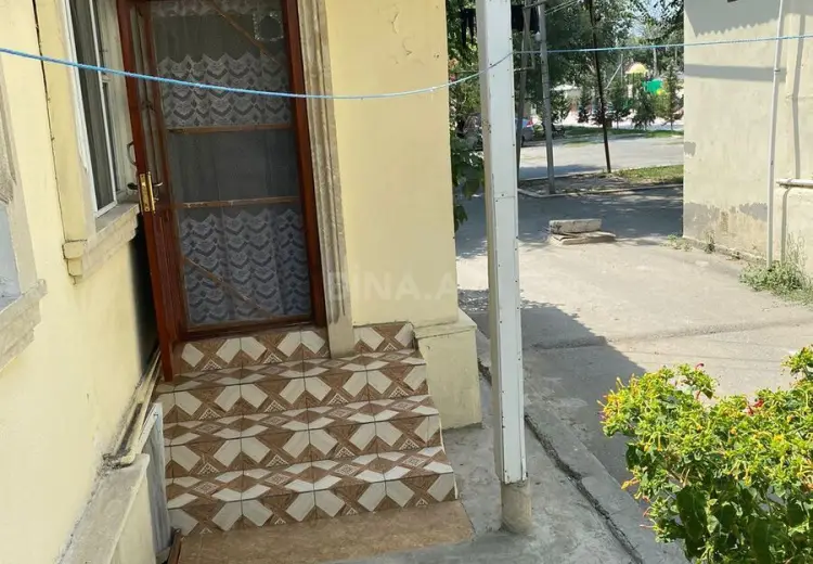 3 otaqlı mənzil Satılır,