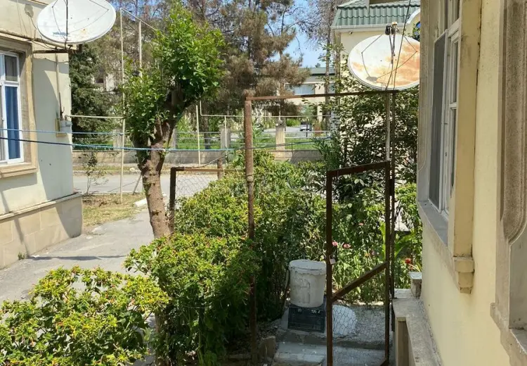 3 otaqlı mənzil Satılır,