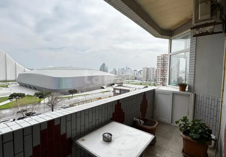 3 otaqlı mənzil , Bakı